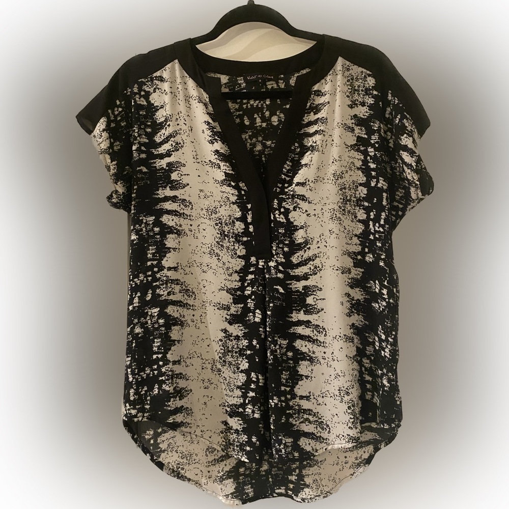 Violet & Claire Black & White Printed Top - Size: Small